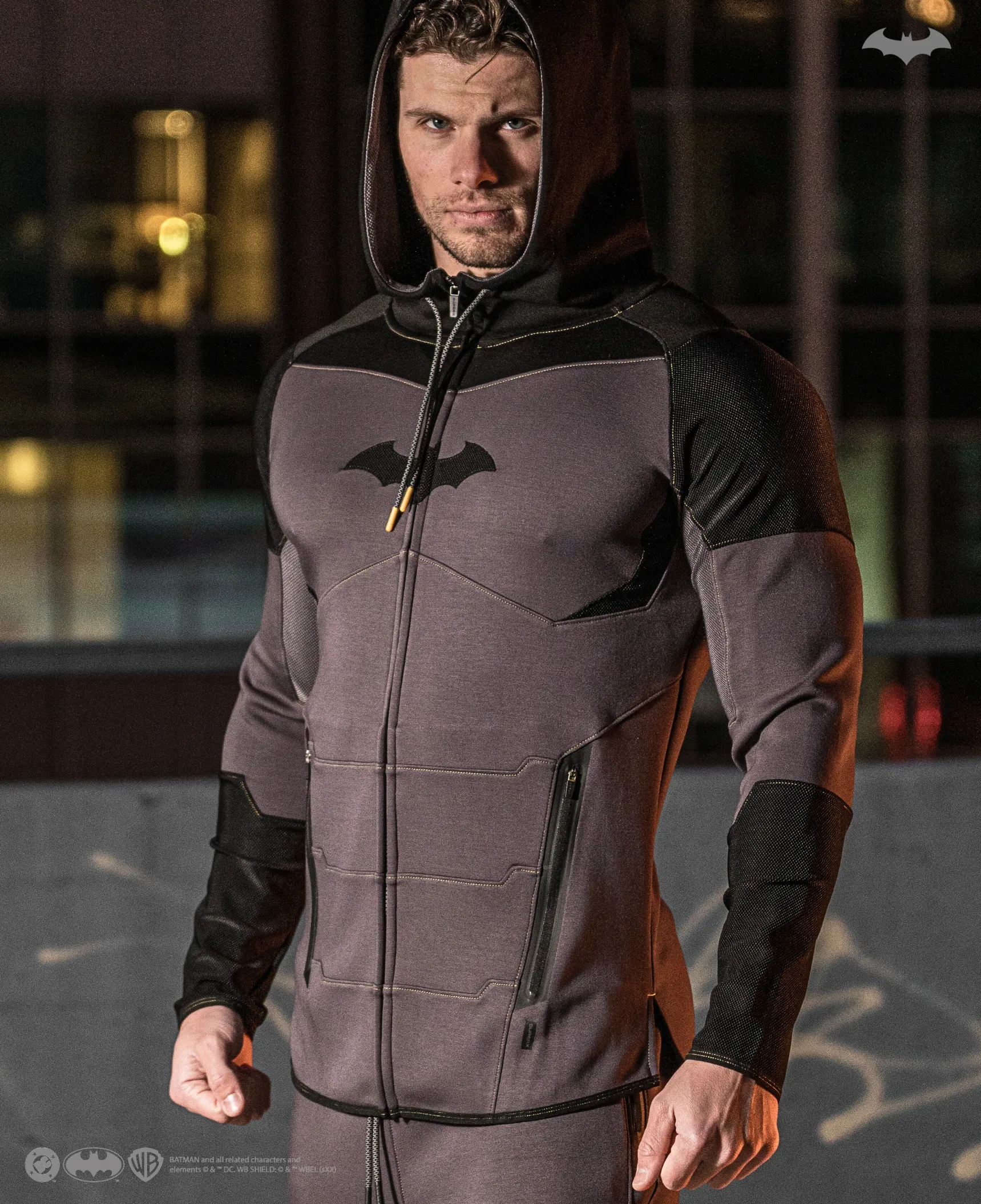 BATMAN Limited Edition Collectors Bundle w/ Free LTD Shirt