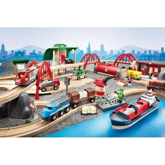BRIO World Deluxe Railway Set