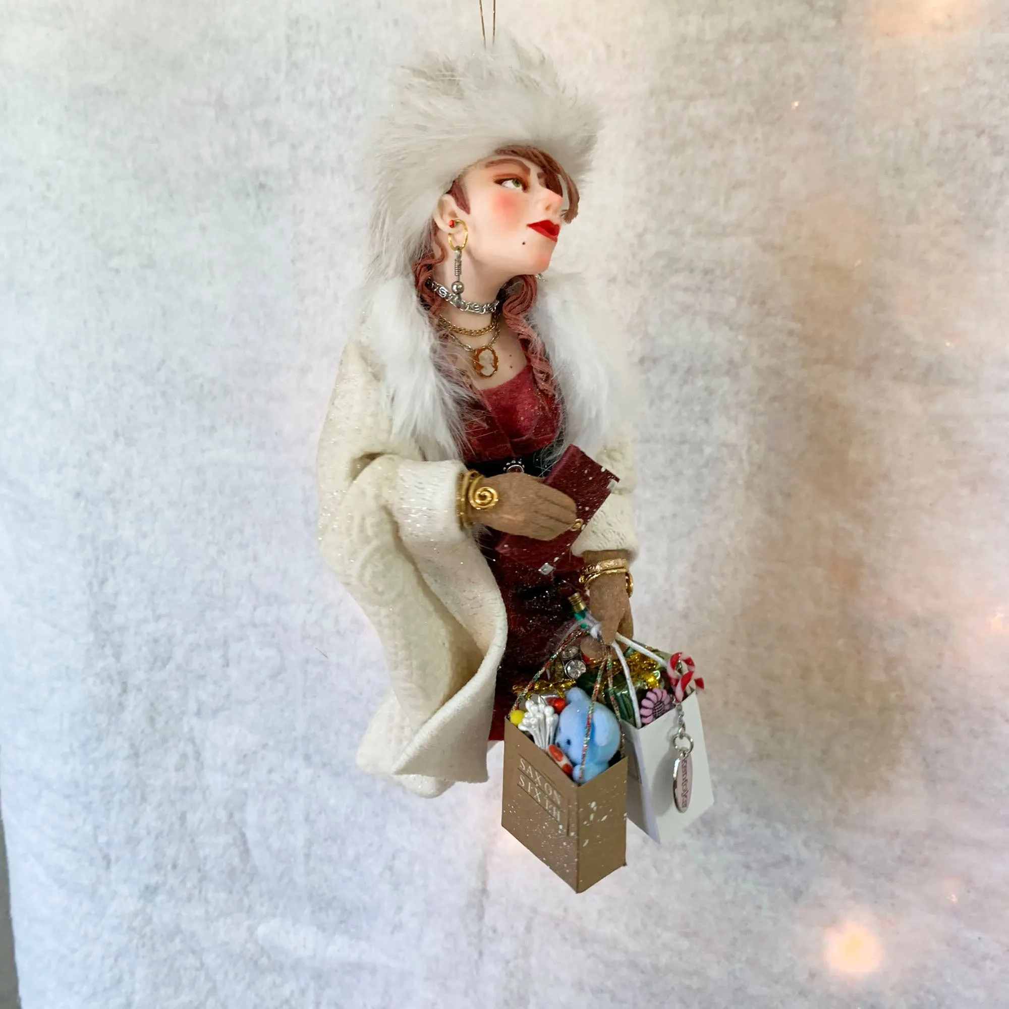 Christmas Shopper Hanging ornament - Festive Christmas ornament - Shopping Queen