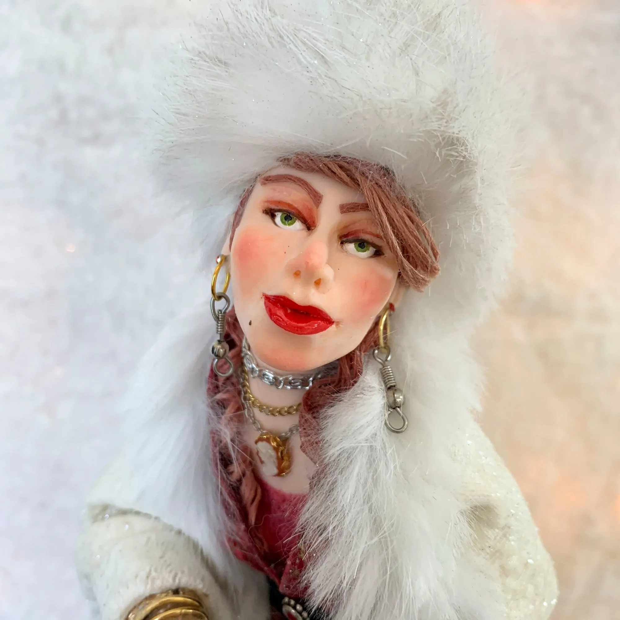Christmas Shopper Hanging ornament - Festive Christmas ornament - Shopping Queen