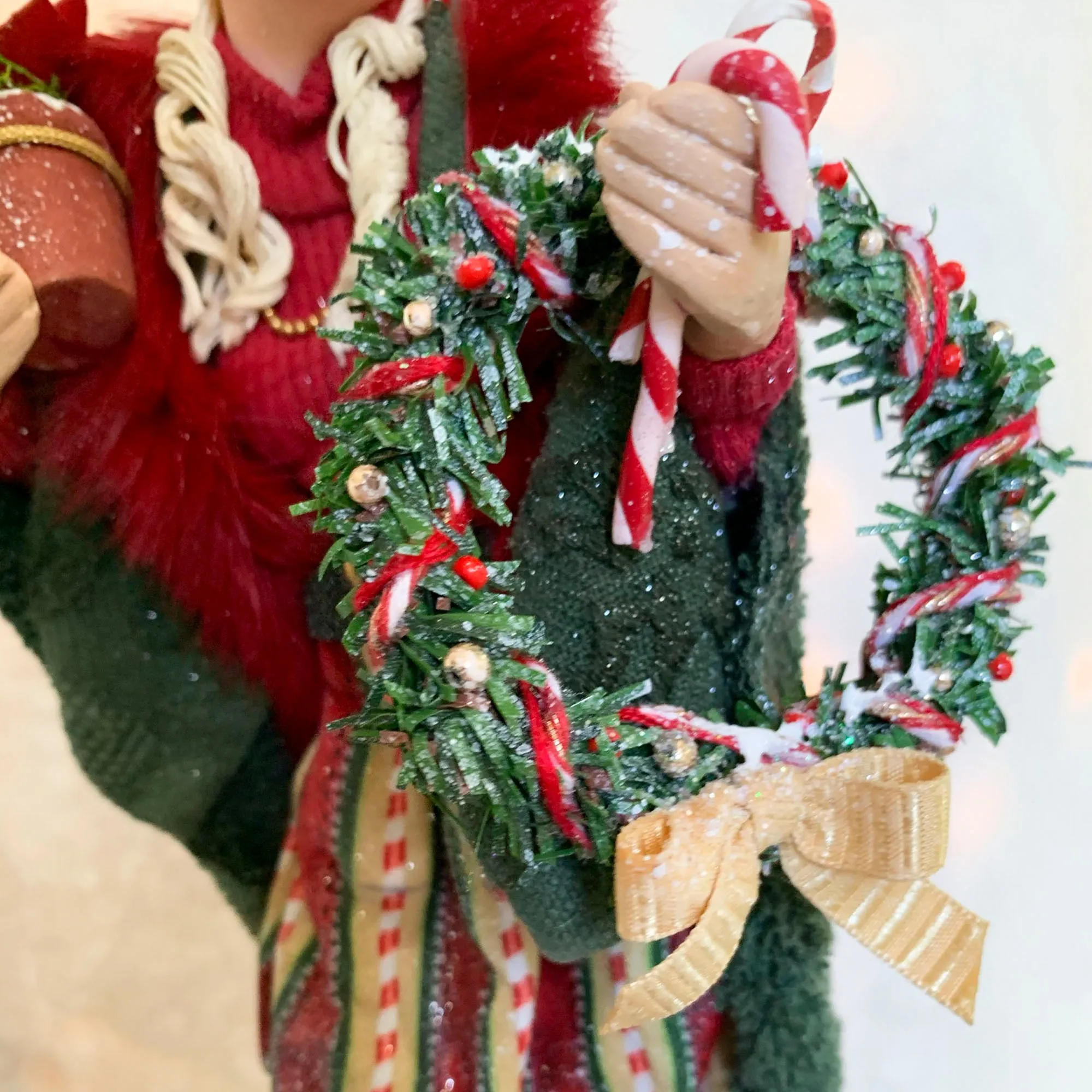 Christmas Shopper Hanging ornament - Love to shop - Shopaholic christmas ornament