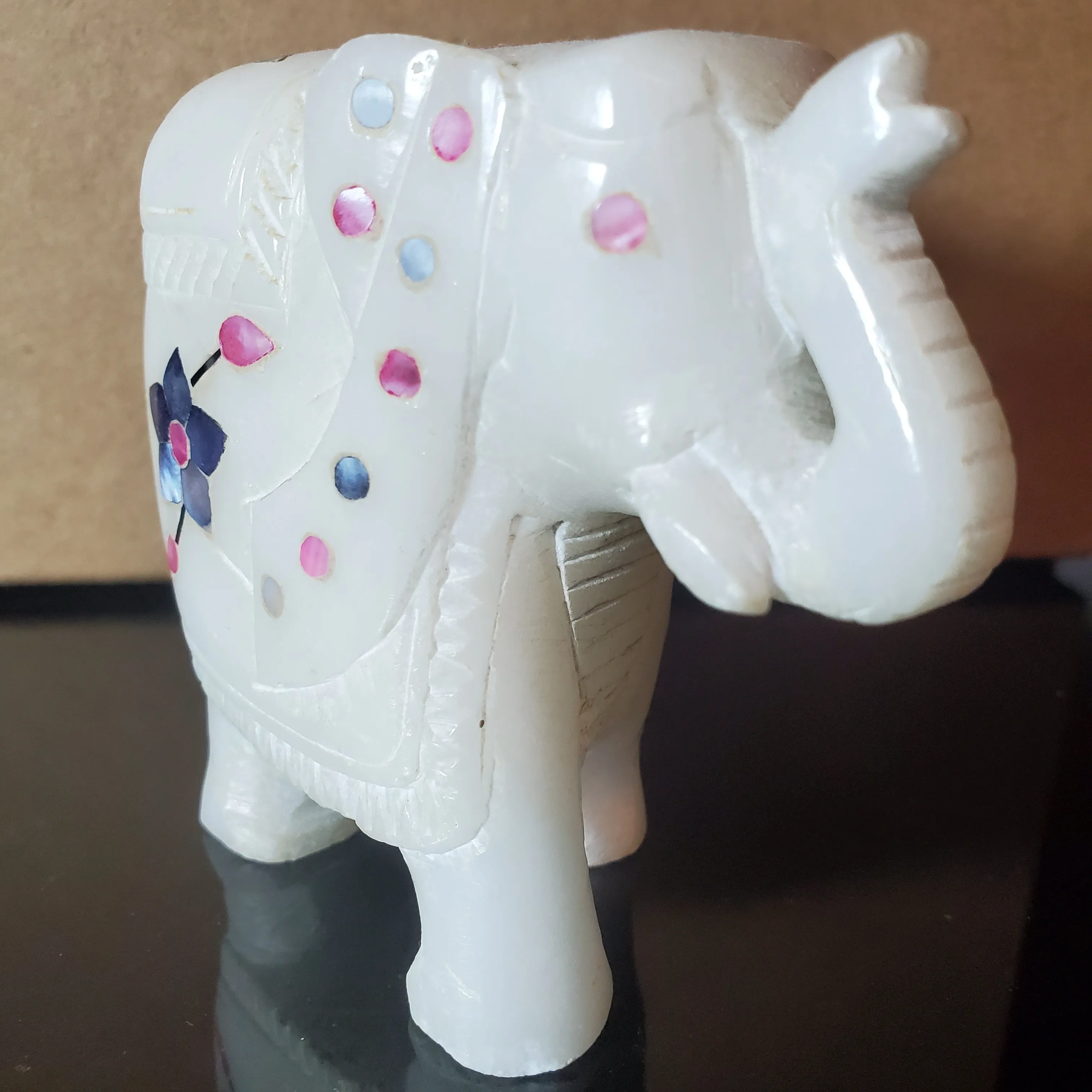 Hard Carved Vintage Animal Figurine Collectible White Marble Floral Inlay Stone Design Statue for Home Office
