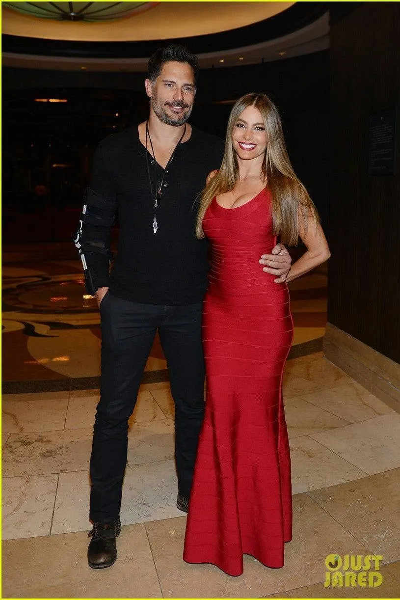 Herve Leger - Ellen Bandage Gown in Red