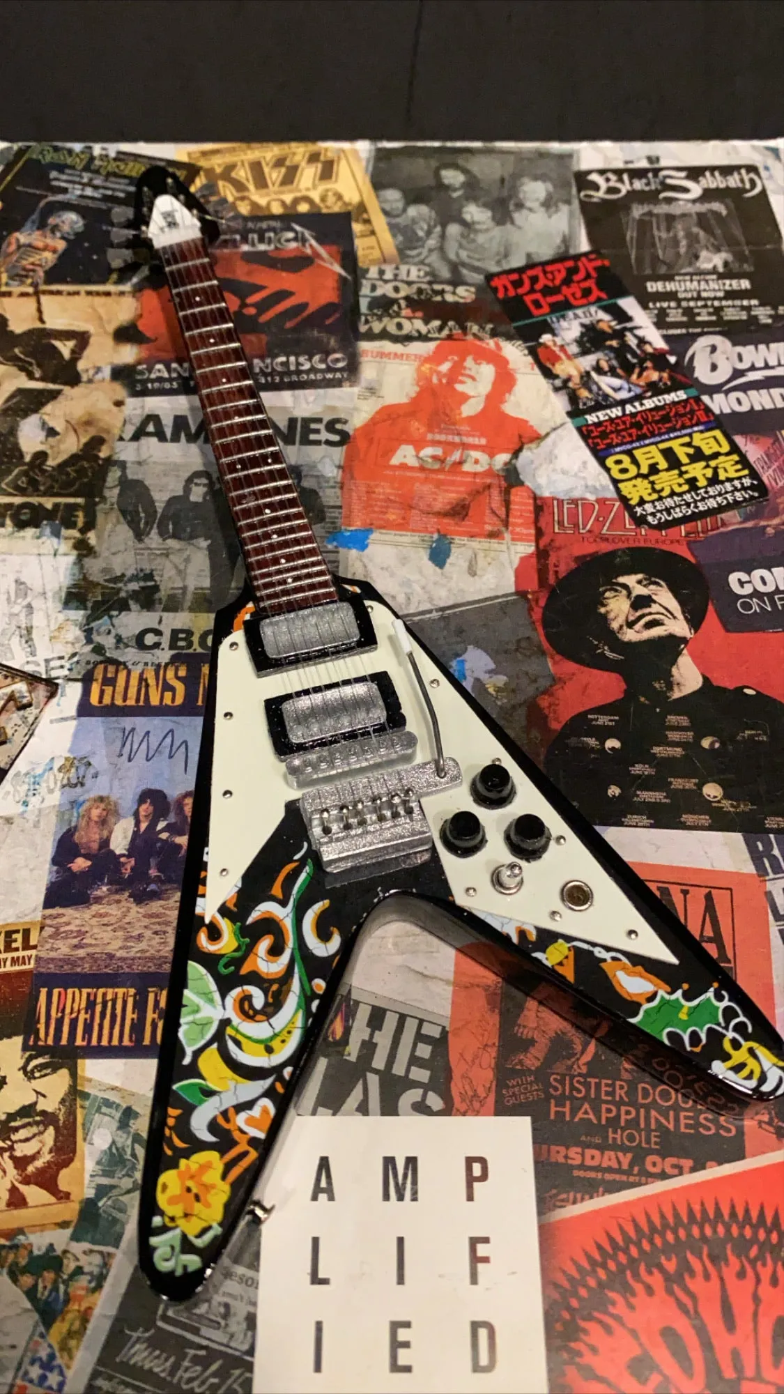 Jimi Hendrix Gibson Flying V Miniature Guitar