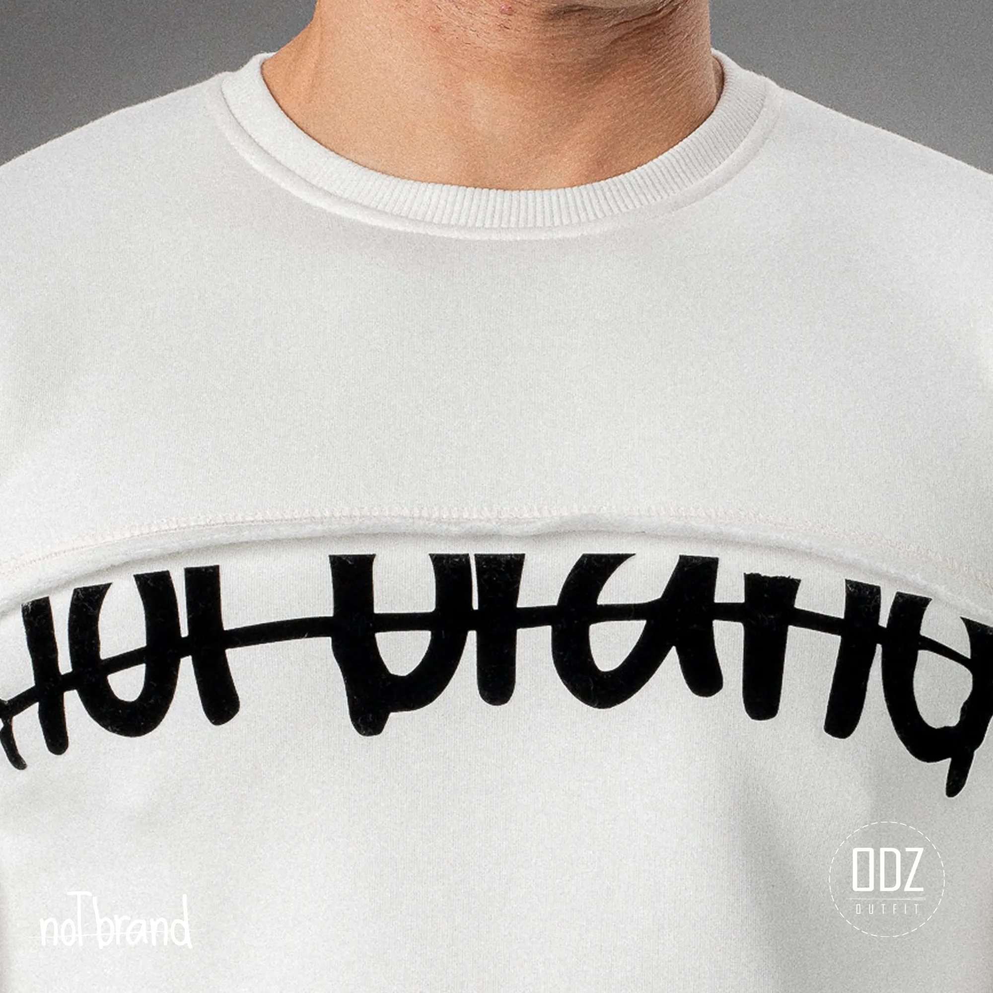 PRINTED RAW EDGES SWEATER