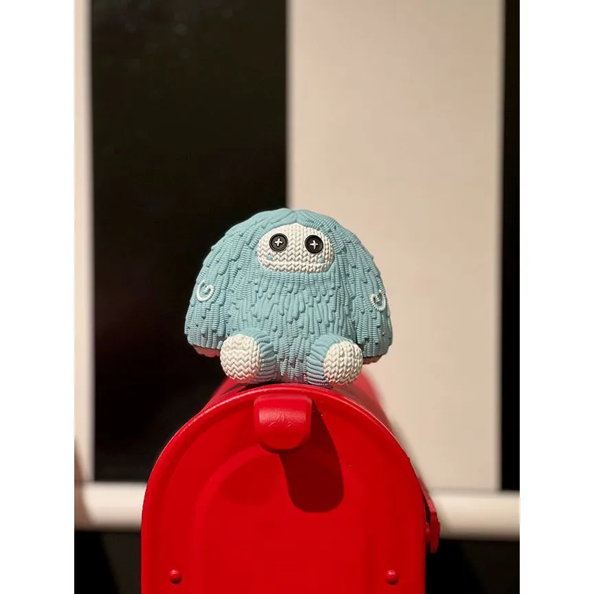 Reverse Chomp Figure