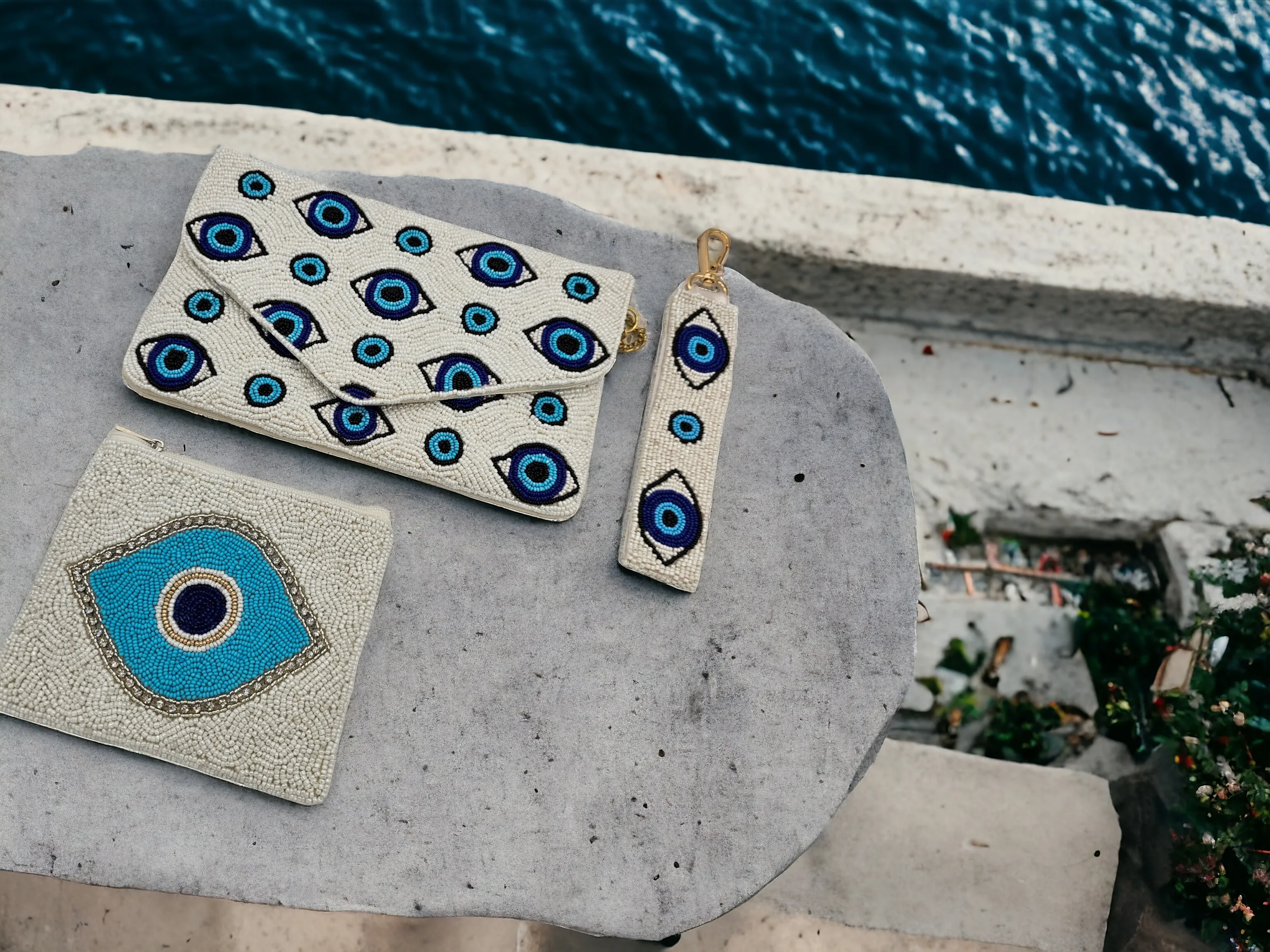 Sifnos clutch