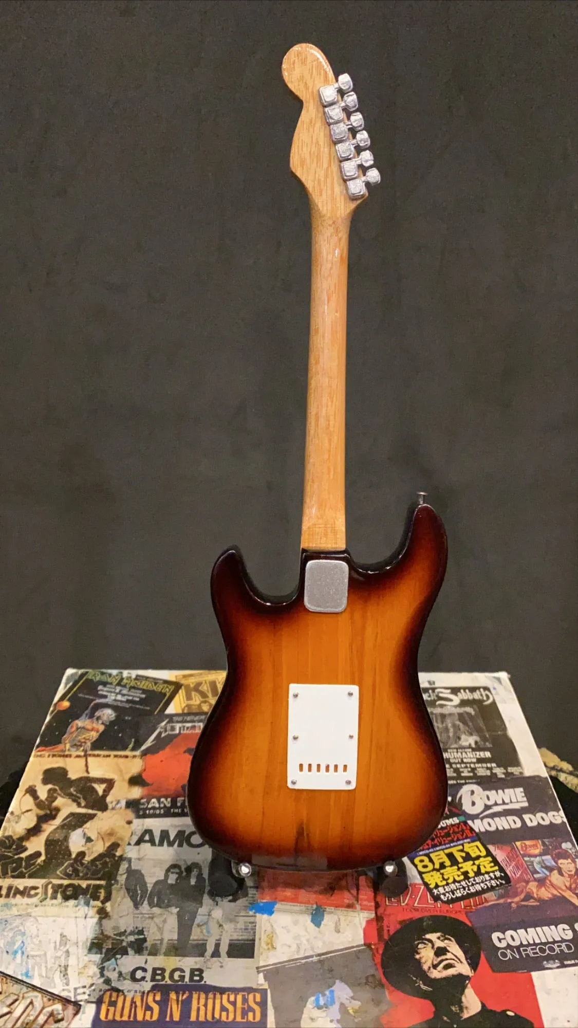 Stevie Ray Vaughan Stratocaster Miniature Guitar