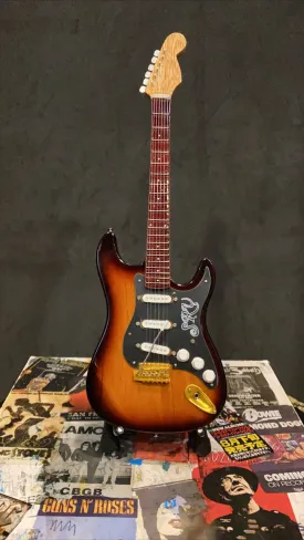 Stevie Ray Vaughan Stratocaster Miniature Guitar