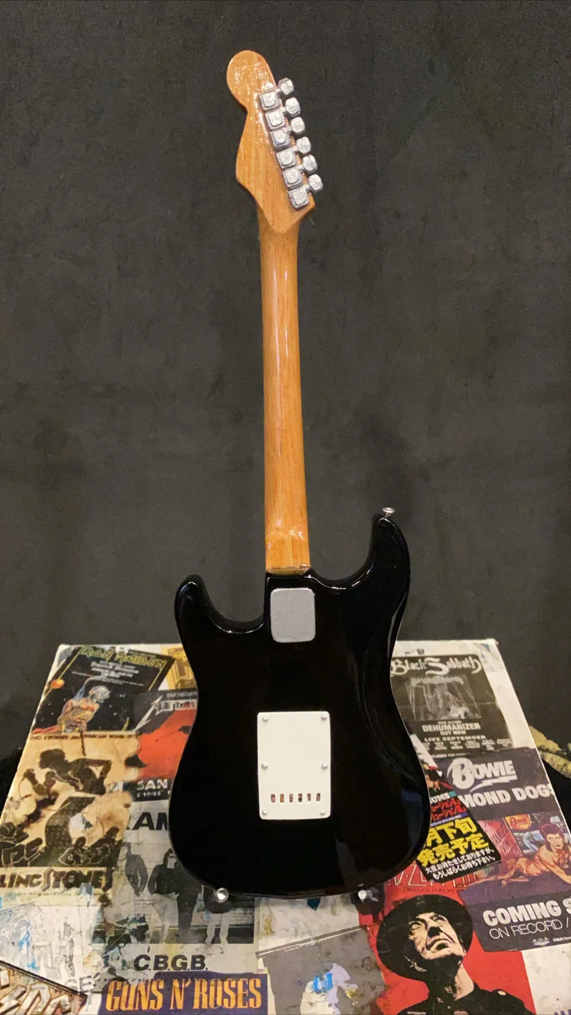 Stratocaster Black Miniature Guitar