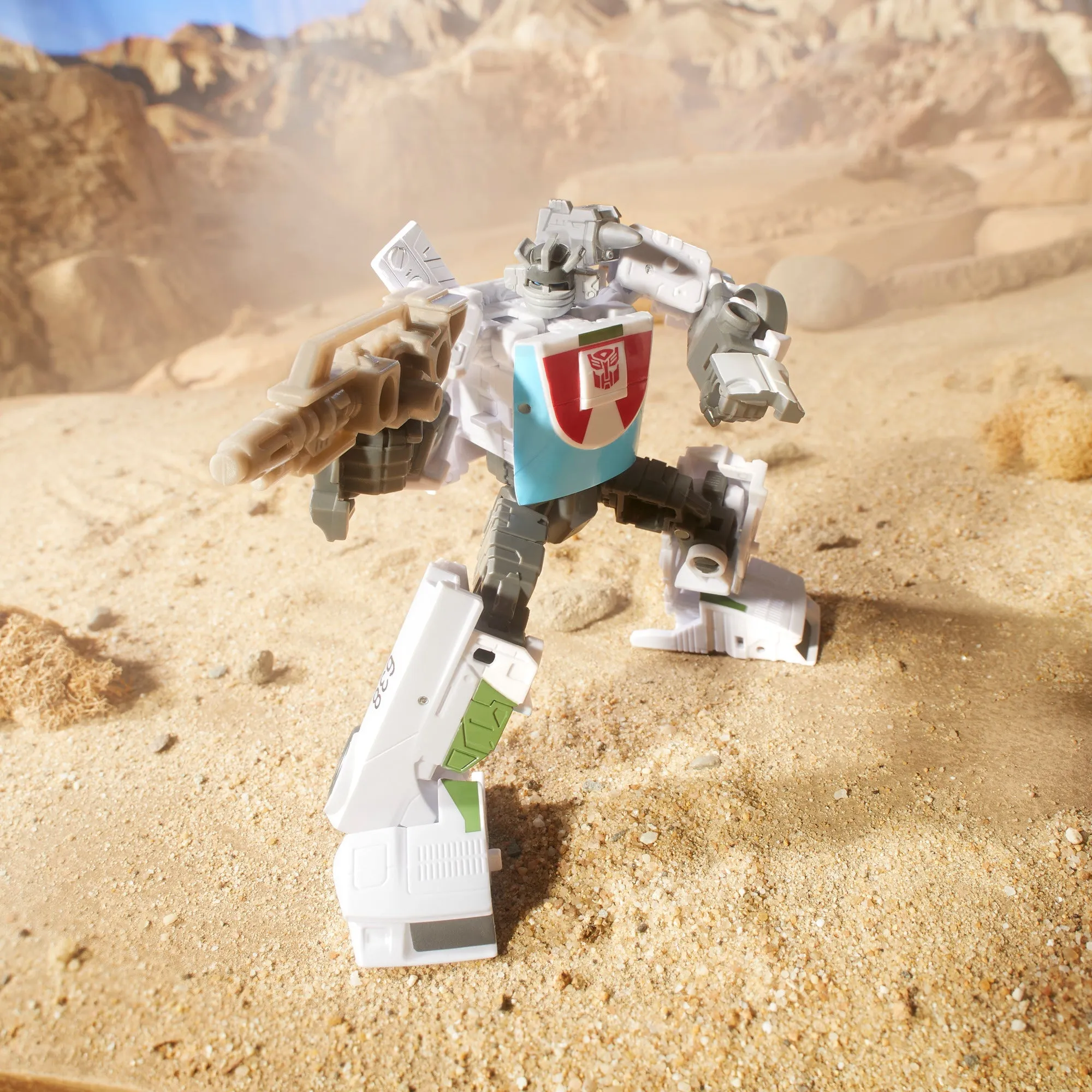 Transformers Generations Selects Legacy United Autobots Stand United 5-Pack Figures